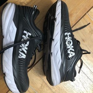 Hoka Bondi 7 Sneakers